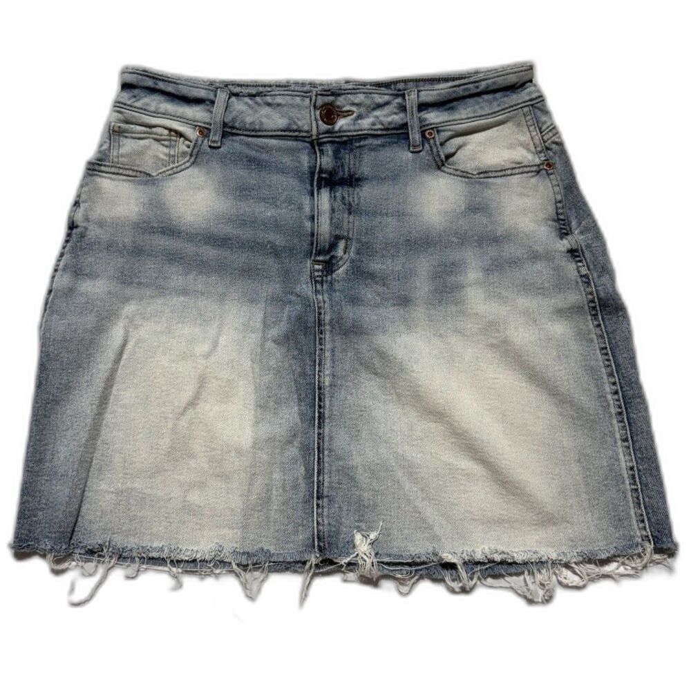 Maurices Denim Mini Skirt Womens 12 Distressed Raw Frayed Hem Y2K Light Wash